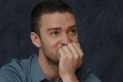 Джастин Тимберлэйк (Justin Timberlake) Shrek The Third press conference - 21xHQ 36ec34379064433
