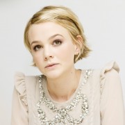Кэри Маллиган (Carey Mulligan) 'Never Let Me Go'press conference (Los Angeles, 08.09.2010) C15d42379451197