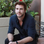 Лиам Хемсворт (Liam Hemsworth) 'The Hunger Games Catching Fire' Press Conference (Four Seasons Hotel in Beverly Hills (November 8, 2013) A2e32e381922157