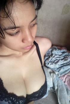 Cewek telanjang