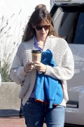 Jennifer Garner - Out and about in Malibu 01/31/15