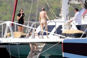 Тейлор Свифт (Taylor Swift) on a boat, Maui, Hawaii, 2015.1.24 (57xHQ) C24b4f386396940