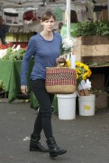 Дженнифер Гарнер (Jennifer Garner) Shops at Farmer's Market in Pacific Palisades, 07/12/2014 (13xHQ) 258001387412181