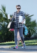 Jennifer Garner - Running errands in Los Angeles 02/09/15