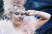 Кайли Миноуг (Kylie Minogue) Showgirl Homecoming Tour (25xHQ) 23b7e2390111585