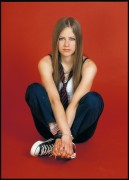 Аврил Лавин (Avril Lavigne) MTV Studios Photoshooting, Rome 06.12.2003 (26xHQ) 0a9689390440557