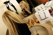 Аврил Лавин (Avril Lavigne) Carlo Allegri Photoshoot For Chanel France January 2006 (54xHQ) 4495fa390677124