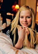 Аврил Лавин (Avril Lavigne) Hotel Room Photoshoot (7xHQ) F0cefa393940887