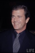 Мел Гибсон (Mel Gibson) фото (1990) 7xMQ 54f01c394013916