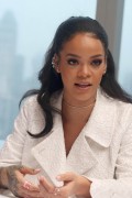 Рианна (Rihanna) Home Press Conference, Mandarin Oriental Hotel, New York City, 3.14.2015 (53xHQ) (4xHQ) 05e211398648058