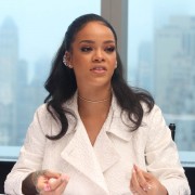 Рианна (Rihanna) Home Press Conference, Mandarin Oriental Hotel, New York City, 3.14.2015 (53xHQ) (4xHQ) 76cdcc398648278