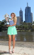 Виктория Азаренко (Victoria Azarenka) Australian Open Champion Photocall (Melbourne, 29.01.2012) (60xHQ) 4d22ac519770809
