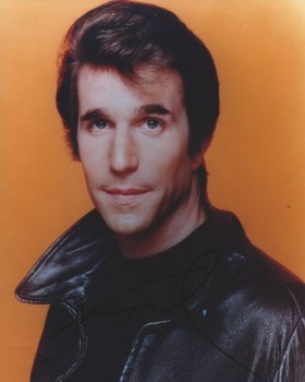 Is it me or does Fonz look weird in this promo photo? - Sitcoms Online ...